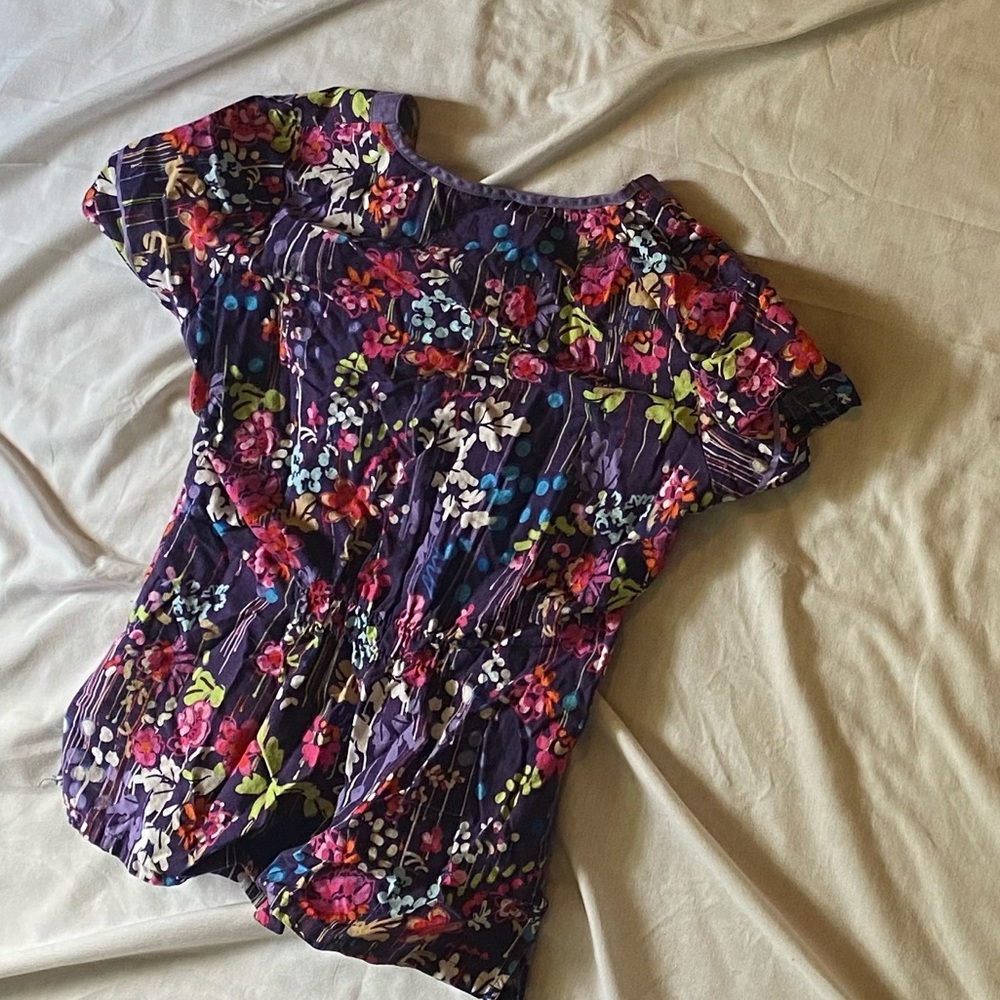 Scrub top - Picture 2 of 2
